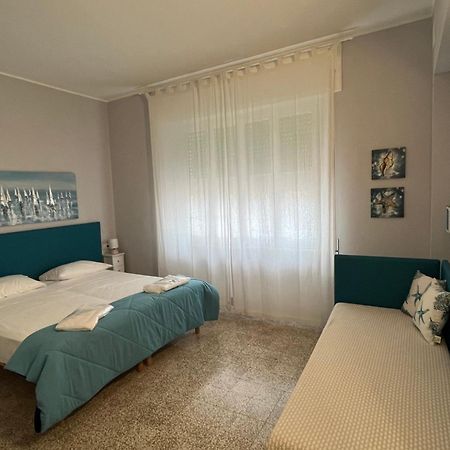 Bed And Coffee Rooms 포르토페라이오 외부 사진