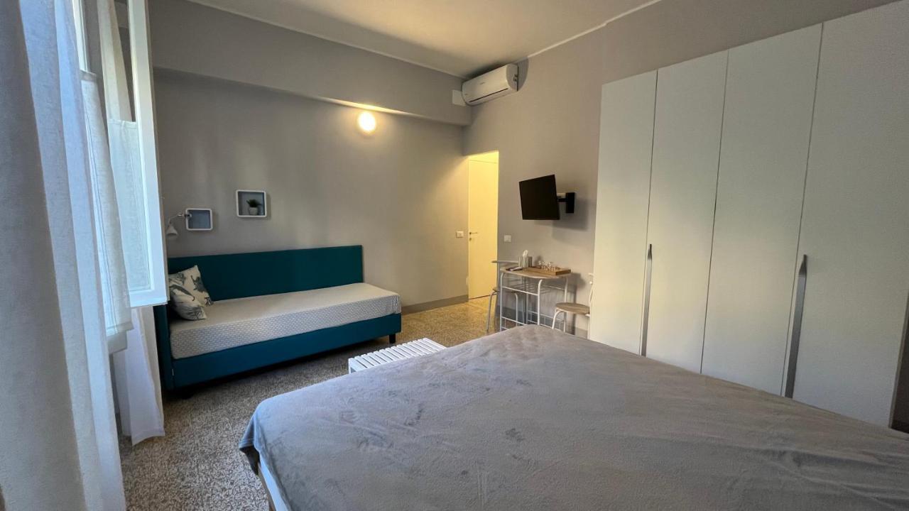 Bed And Coffee Rooms 포르토페라이오 외부 사진
