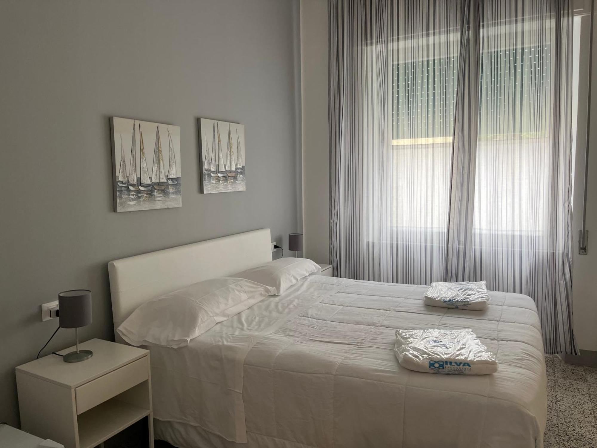 Bed And Coffee Rooms 포르토페라이오 외부 사진